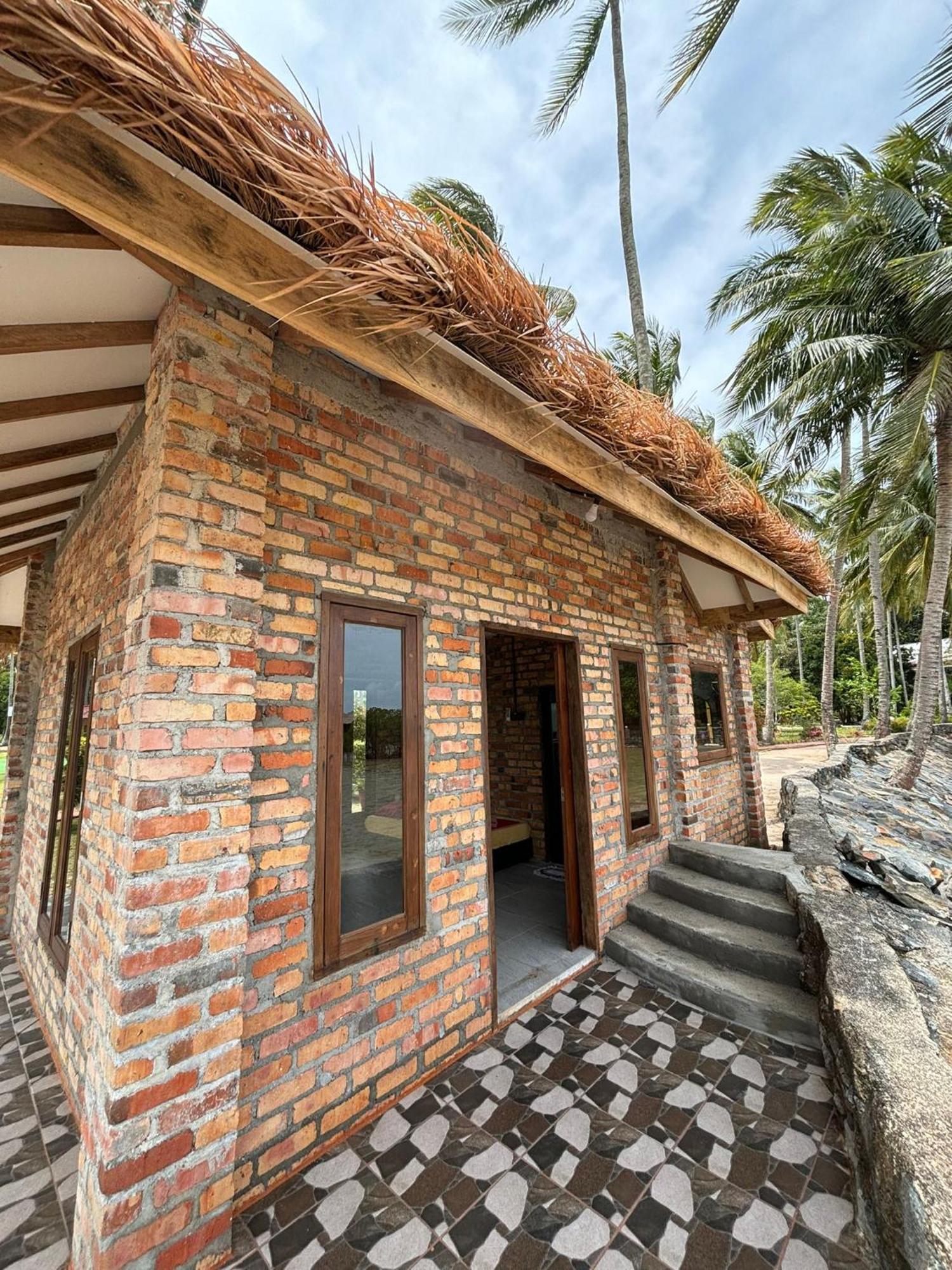 Loola Adventure Resort Teluk Bakau Exteriér fotografie
