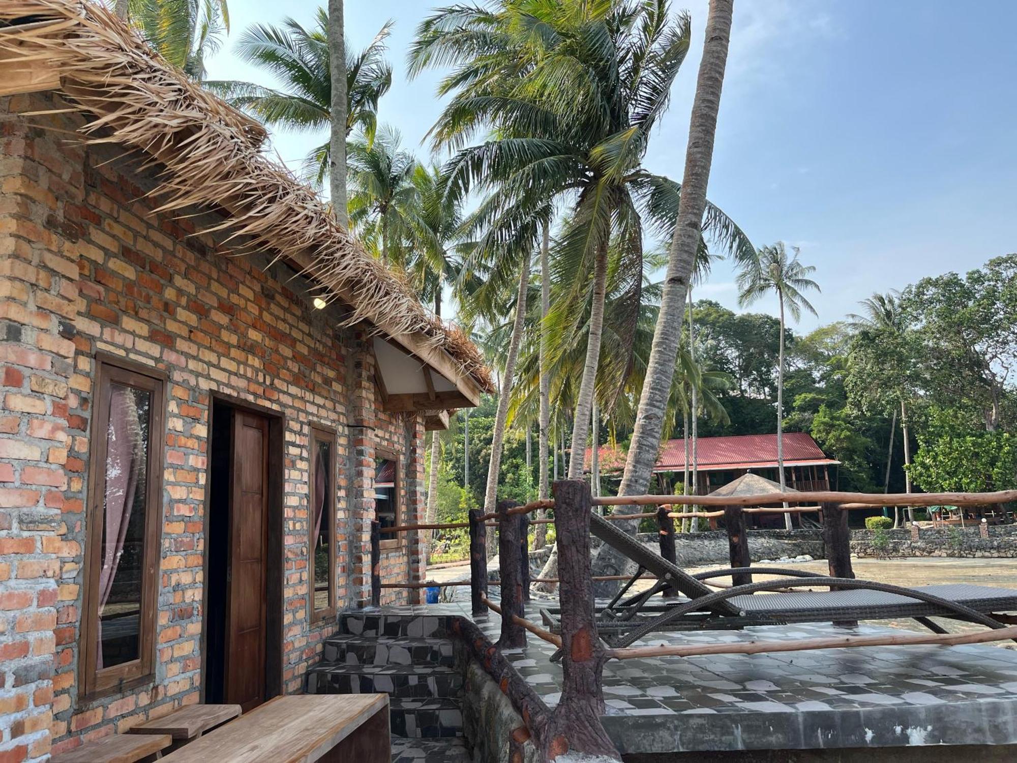 Loola Adventure Resort Teluk Bakau Exteriér fotografie